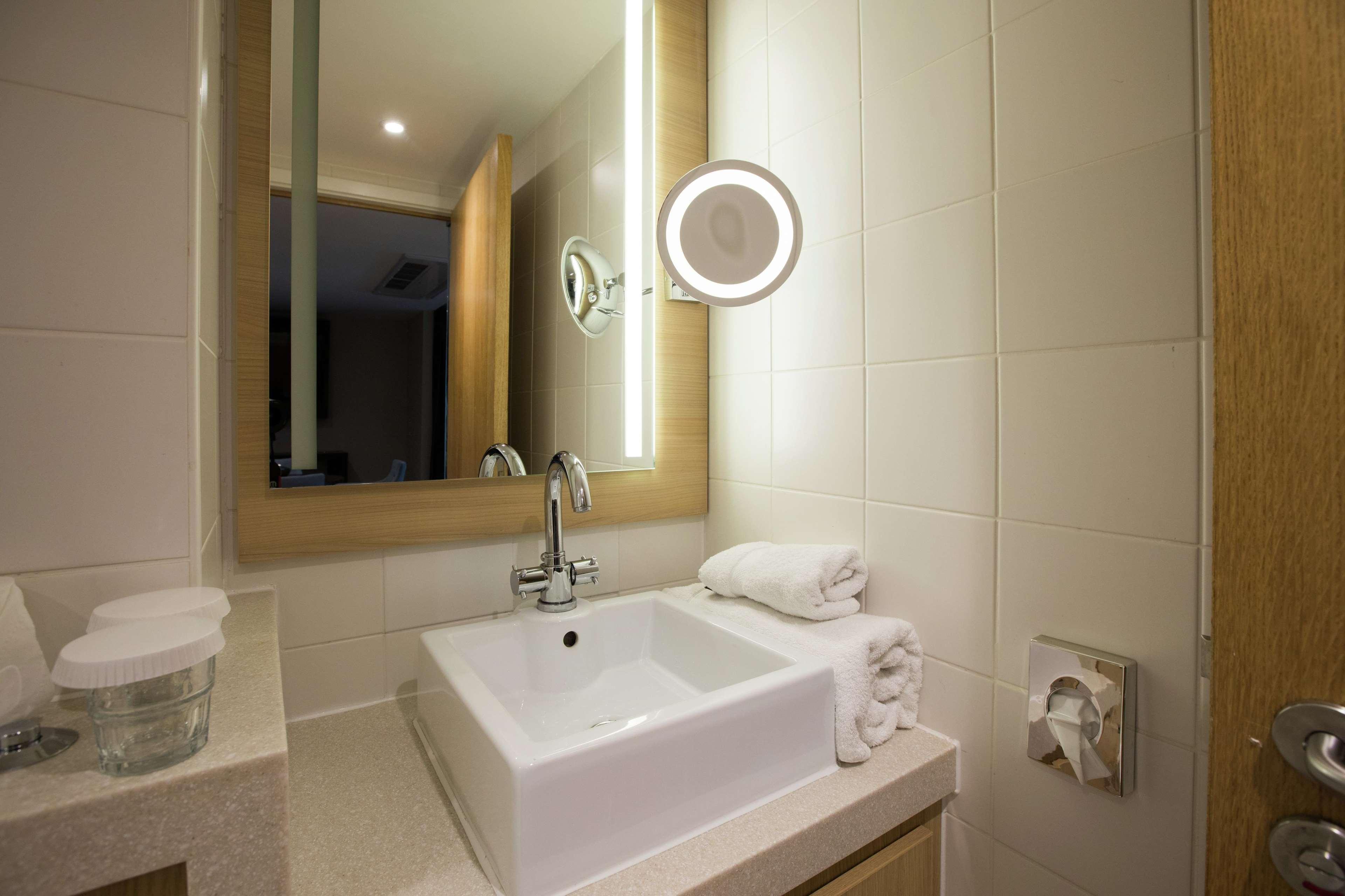 ดับเบิลทรี บาย ฮิลตัน แอท ริโก้ อารีนา โคเวนทรี Hotel ภายนอก รูปภาพ